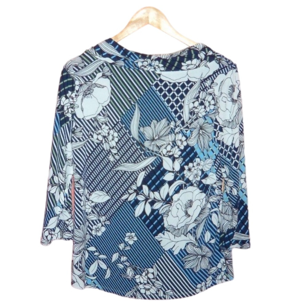 Easywear by CHICO'S Floral Twist Neck Top, 0 (4/6) - Picture 3 of 7